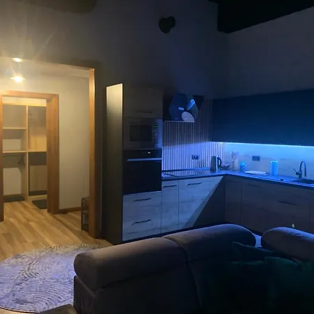 Bulwar Stare Apartment *