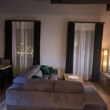 Apartment Bulwar Stare Glogau